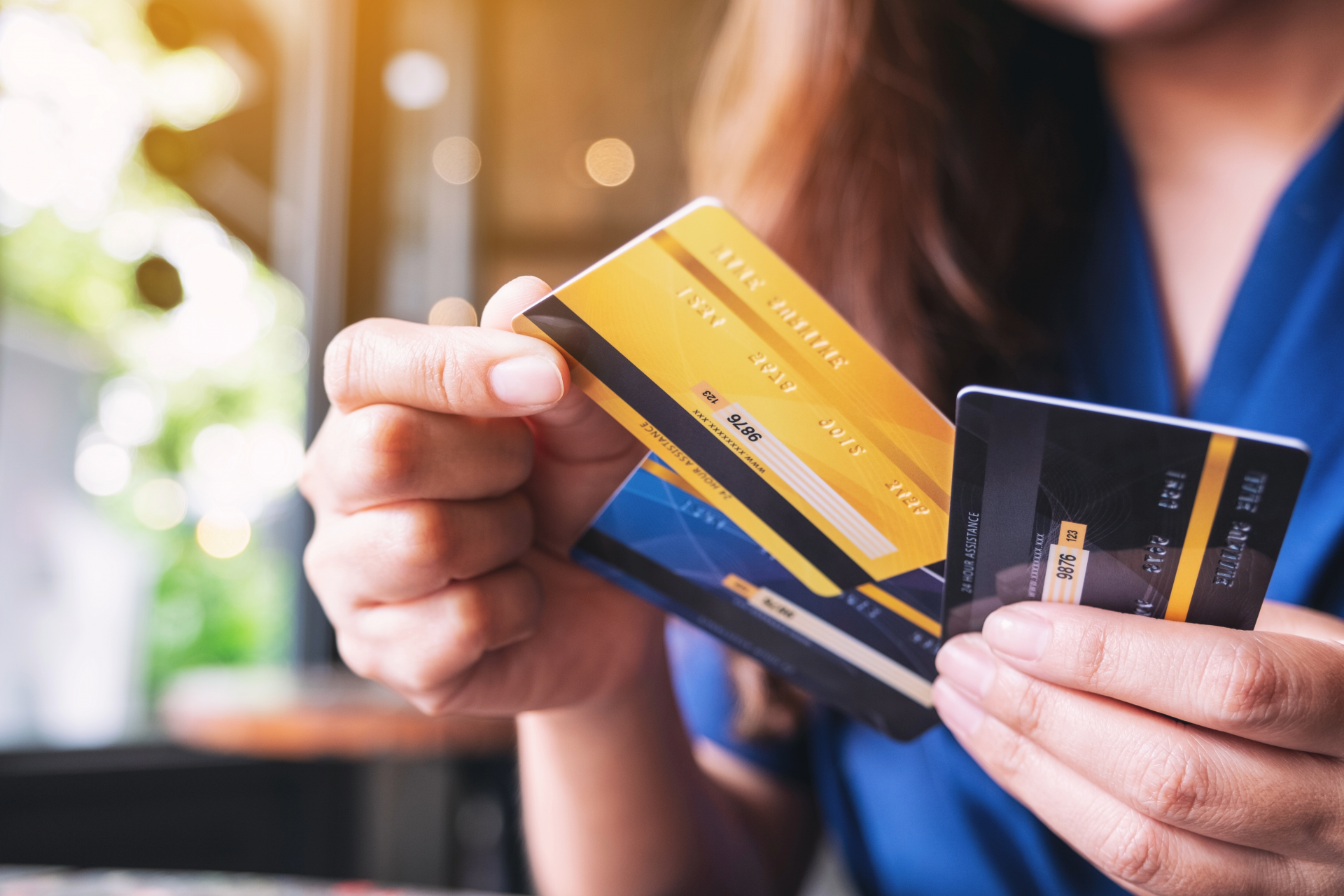 10 Reasons Why You Should Never Buy Anything on Credit